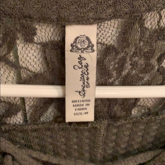 Long sleeve criss cross top - Picture 2 of 3